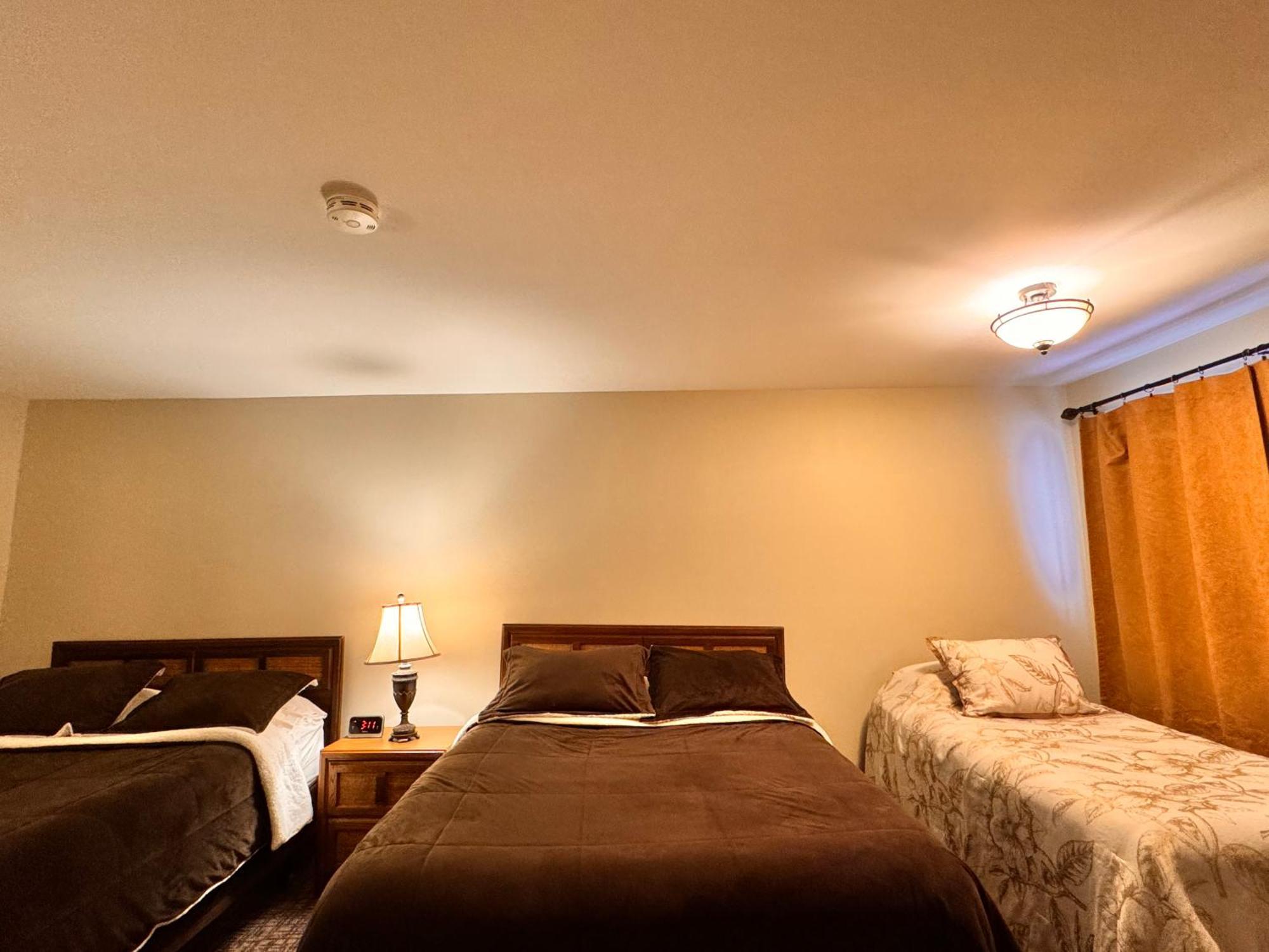 Fundy Line Motel 미라미치 외부 사진