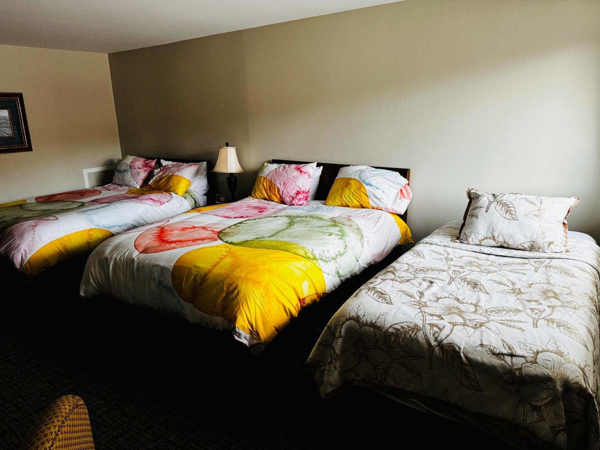 Fundy Line Motel 미라미치 외부 사진
